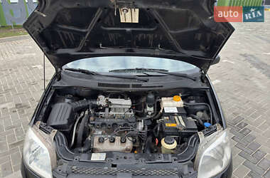 Седан Chevrolet Aveo 2006 в 