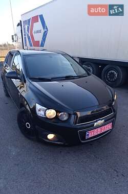 Хетчбек Chevrolet Aveo 2011 в Сарнах