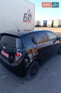 Хетчбек Chevrolet Aveo 2011 в Сарнах