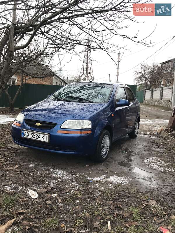 Седан Chevrolet Aveo 2005 в Кропивницькому