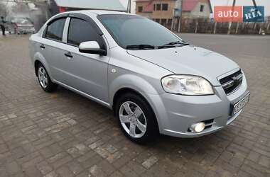 Седан Chevrolet Aveo 2008 в Черновцах