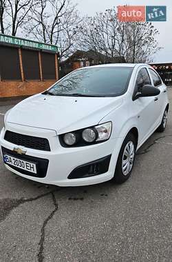 Седан Chevrolet Aveo 2012 в Олександрії