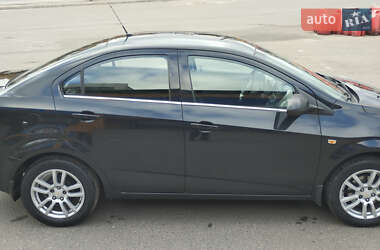 Седан Chevrolet Aveo 2012 в Кривому Розі