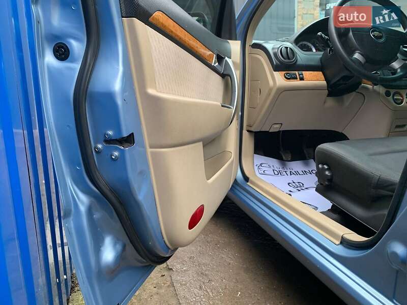 Седан Chevrolet Aveo 2008 в Білгороді-Дністровському