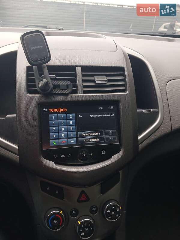 Седан Chevrolet Aveo 2013 в Ирпене