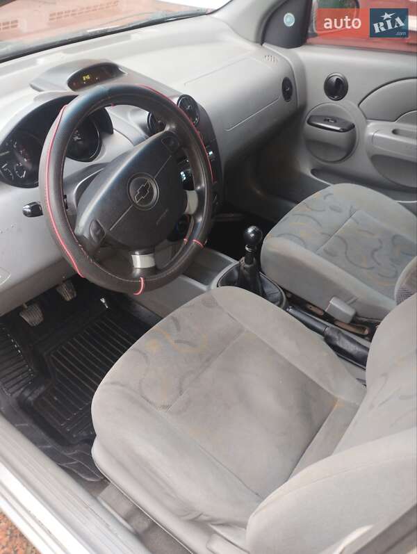 Седан Chevrolet Aveo 2005 в Кропивницком