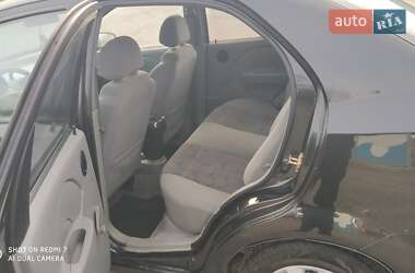 Седан Chevrolet Aveo 2005 в 