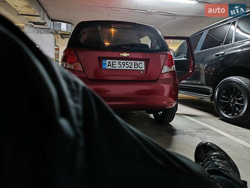 Хетчбек Chevrolet Aveo 2006 в Дніпрі