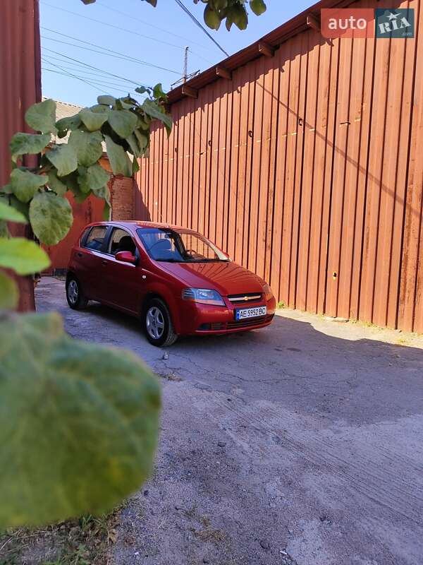 Хэтчбек Chevrolet Aveo 2006 в 