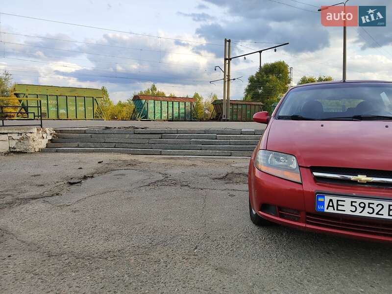 Хетчбек Chevrolet Aveo 2006 в Дніпрі