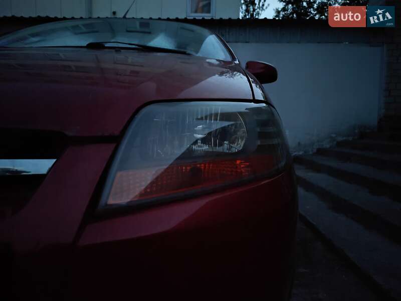 Хетчбек Chevrolet Aveo 2006 в Дніпрі