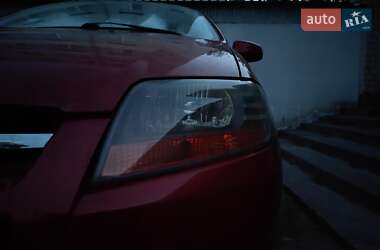 Хэтчбек Chevrolet Aveo 2006 в 
