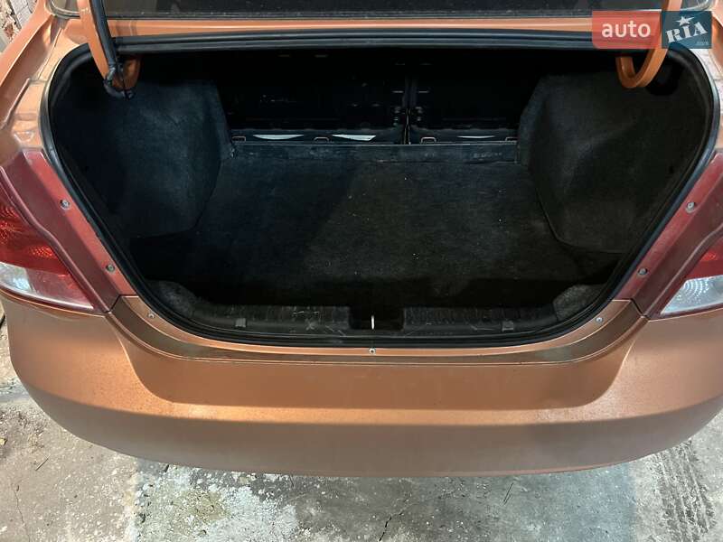 Седан Chevrolet Aveo 2006 в Дружковке