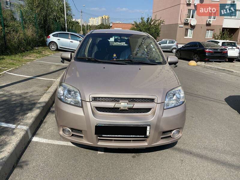 Седан Chevrolet Aveo 2008 в Киеве