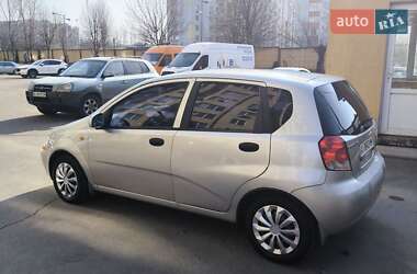 Хэтчбек Chevrolet Aveo 2005 в Киеве