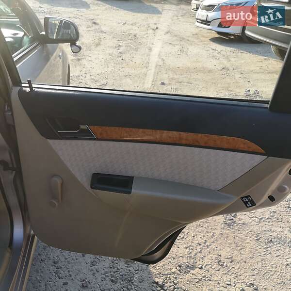 Седан Chevrolet Aveo 2008 в Киеве