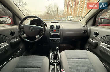 Седан Chevrolet Aveo 2005 в Киеве