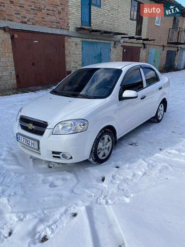 Седан Chevrolet Aveo 2006 в Києві