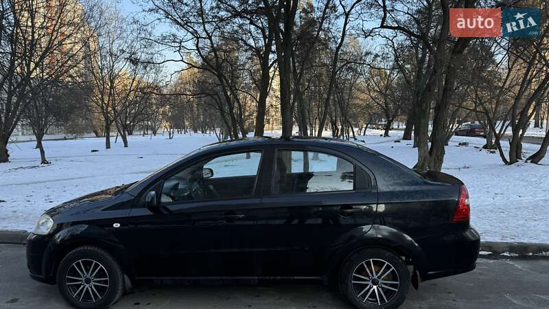 Седан Chevrolet Aveo 2008 в Києві