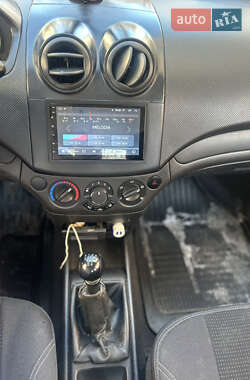 Седан Chevrolet Aveo 2006 в 