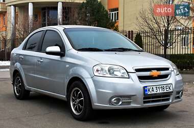 Седан Chevrolet Aveo 2008 в Києві