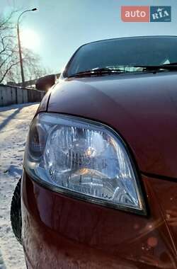 Седан Chevrolet Aveo 2011 в Киеве