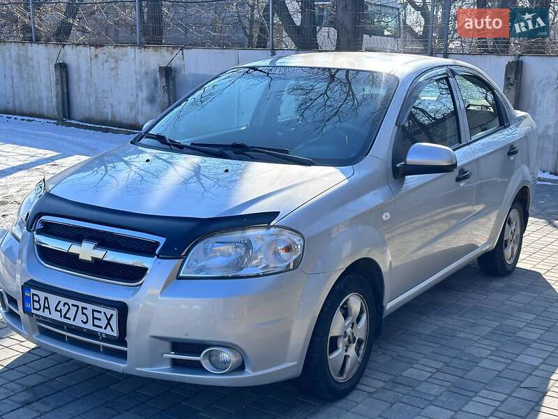 Седан Chevrolet Aveo 2011 в Кропивницком