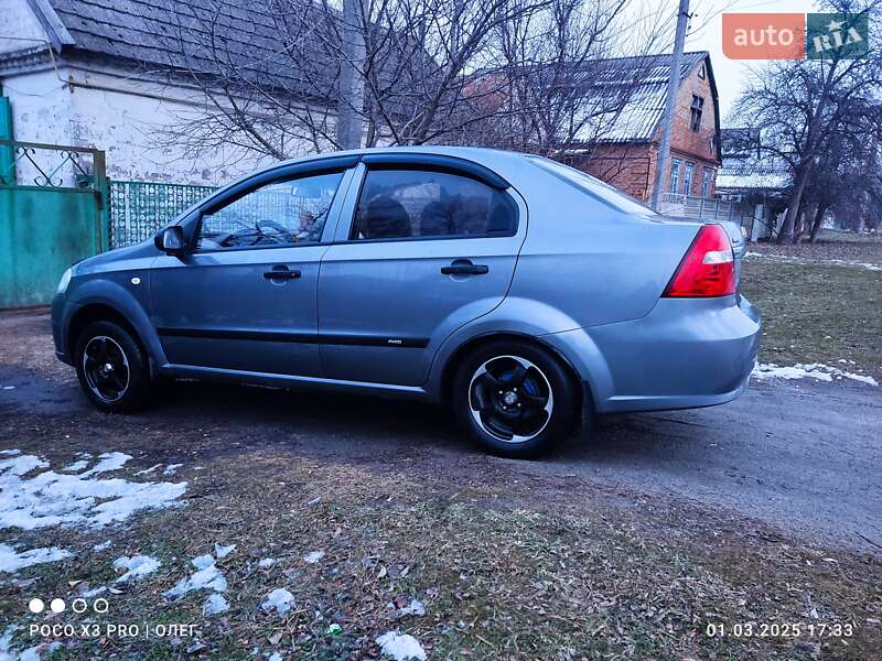 Седан Chevrolet Aveo 2007 в Дніпрі