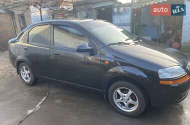 Седан Chevrolet Aveo 2004 в Николаеве