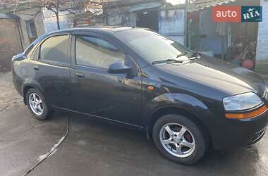 Седан Chevrolet Aveo 2004 в 