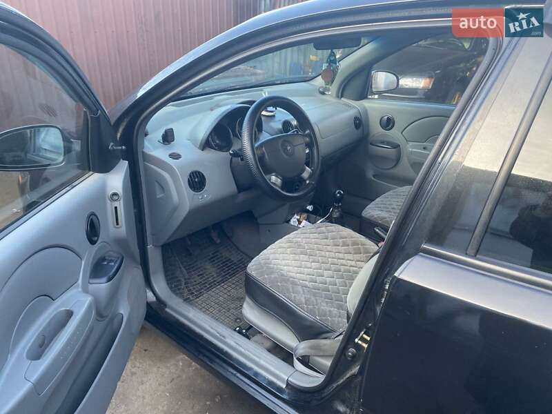 Седан Chevrolet Aveo 2004 в Николаеве фото 5 Седан Chevrolet Aveo 2004 в Николаеве
