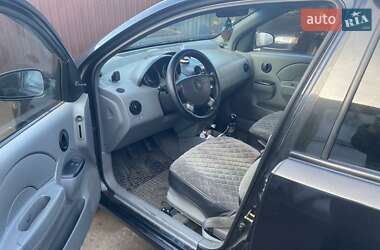 Седан Chevrolet Aveo 2004 в 