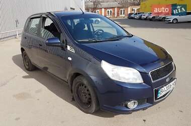 Хэтчбек Chevrolet Aveo 2013 в 