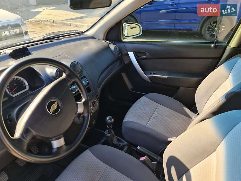 Хэтчбек Chevrolet Aveo 2008 в Днепре