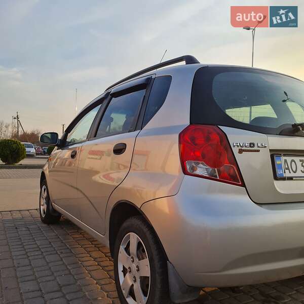 Хетчбек Chevrolet Aveo 2005 в Береговому