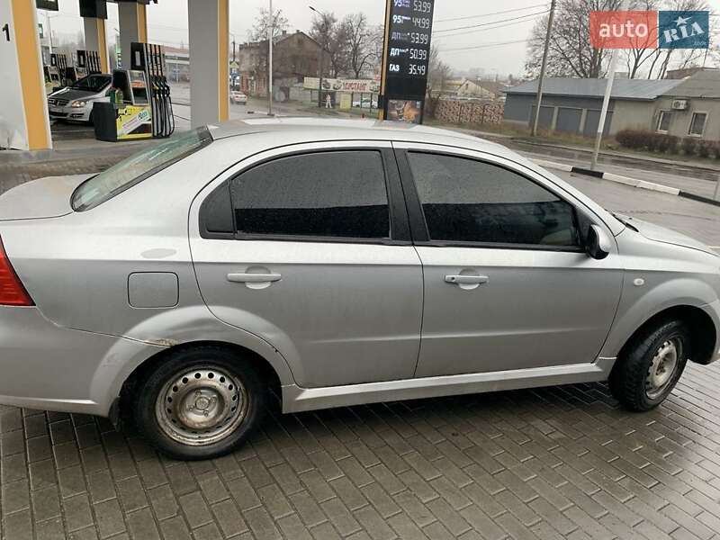 Седан Chevrolet Aveo 2008 в Дніпрі