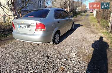 Седан Chevrolet Aveo 2005 в Ровно