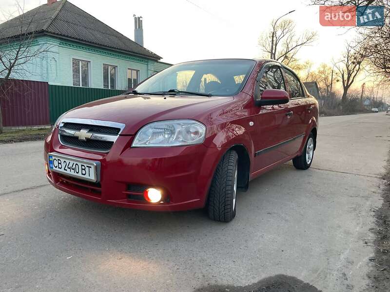 Седан Chevrolet Aveo 2008 в Прилуках