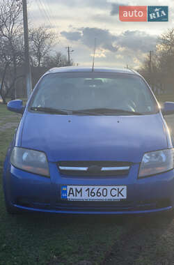 Хэтчбек Chevrolet Aveo 2008 в Новом Буге