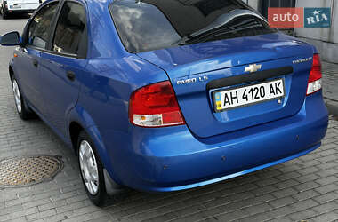 Седан Chevrolet Aveo 2005 в 