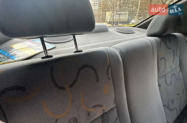 Седан Chevrolet Aveo 2005 в 