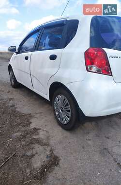 Хетчбек Chevrolet Aveo 2006 в 