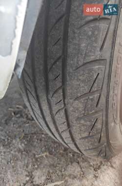 Хетчбек Chevrolet Aveo 2006 в 