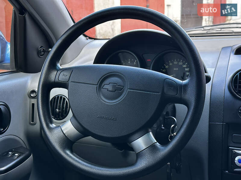 Седан Chevrolet Aveo 2005 в Киеве фото 22 Седан Chevrolet Aveo 2005 в Киеве