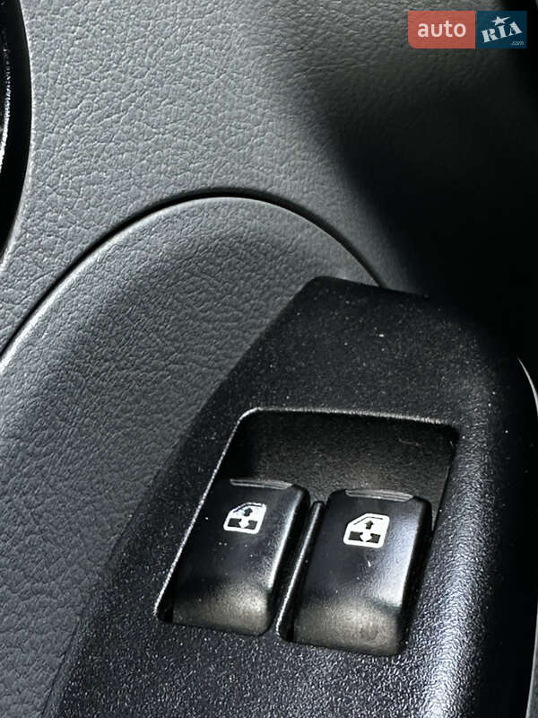 Седан Chevrolet Aveo 2005 в Киеве фото 36 Седан Chevrolet Aveo 2005 в Киеве