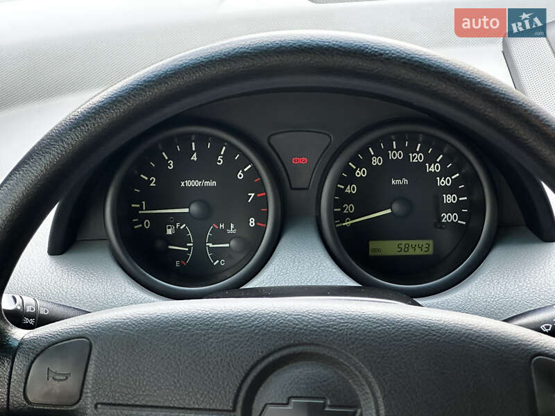 Седан Chevrolet Aveo 2005 в Киеве фото 42 Седан Chevrolet Aveo 2005 в Киеве