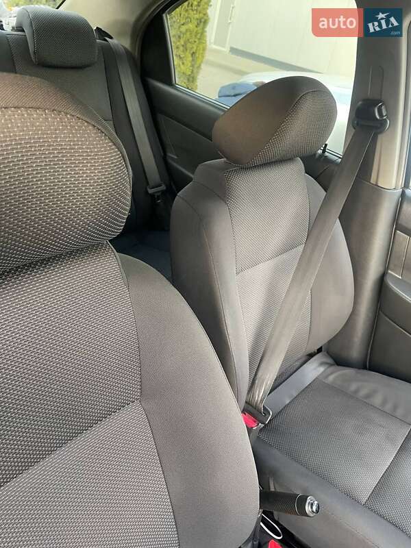 Седан Chevrolet Aveo 2007 в Житомире