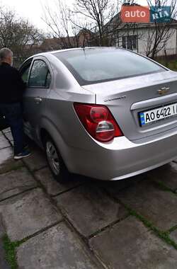 Седан Chevrolet Aveo 2012 в 