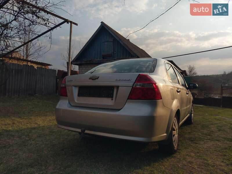 Седан Chevrolet Aveo 2006 в 