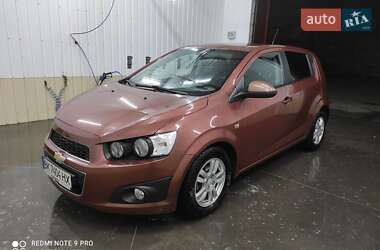Хэтчбек Chevrolet Aveo 2011 в 